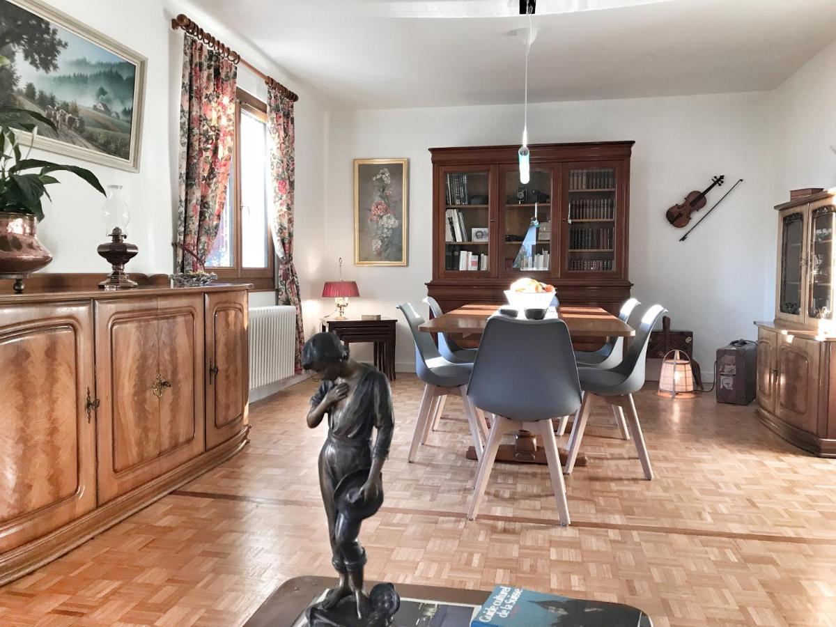 Lindo Lugar - Just A 7 Minute Walk From The Airport Bed & Breakfast Meyrin Exterior photo