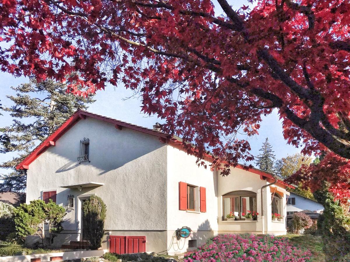 Lindo Lugar - Just A 7 Minute Walk From The Airport Bed & Breakfast Geneva Exterior photo